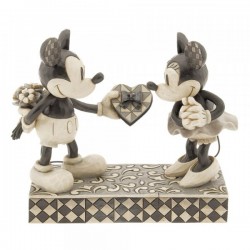 Disney Traditions - Real Sweetheart - Mickey & Minnie Mouse Figurine