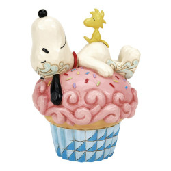 Jim Shore - Sprinkle Snooze (Snoopy Laying On Cupcake Figurine)