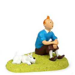 Tintin - Tintin Sitting in the Grass Figurine