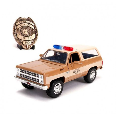Stranger Things Diecast Model 1/24 Chief Hopper's 1980 Chevy K5 Blazer with Badge
