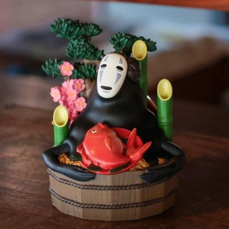 Spirited Away Diorama No Face Golden Bucket & Bamboos